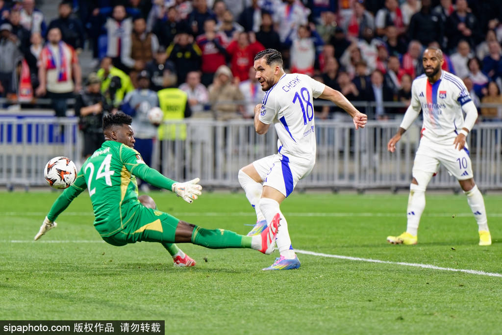 阿美尼亚超级杯
_欧联-齐尔克泽破门奥纳纳两送礼 曼联2-2遭里昂绝平