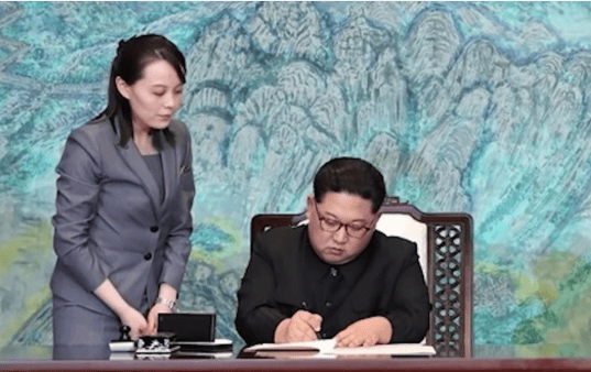 皇冠會員申請_金正恩女儿首登国际舞台皇冠會員申請,引爆接班传闻!英国首相被架空,工党内斗成全武行…
