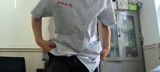 皇冠足球平台代理
_天津一医院护士站更衣室被安装摄像头偷拍?警方:正在调查处理中皇冠足球平台代理
,后续情况会公布