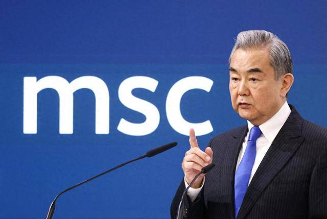 皇冠信用网足球代理_再度激烈交锋皇冠信用网足球代理,王毅话音刚落,日本提出交涉,中方连发三问,特朗普放出重要风声