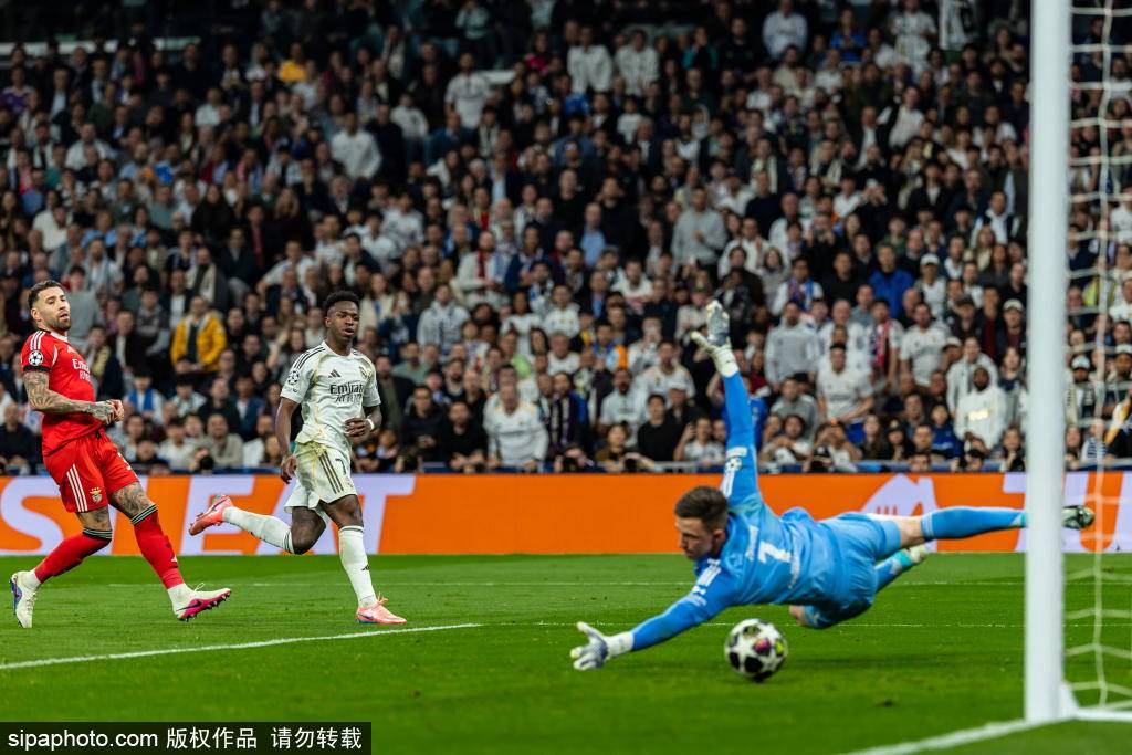 沙特阿拉伯 vs 乌拉圭
_皇马的反击战术完美展现沙特阿拉伯 vs 乌拉圭
,巴尔韦德的表现超越姆巴佩!瓜帅的冒进会否成败关键?